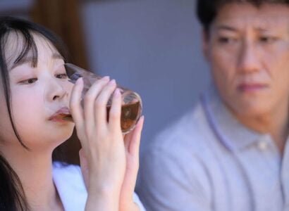 Căng thẳng vì cháu có bạn trai chú dùng thuốc kích thích để quan hệ tình dục với cháu gái