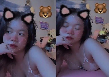 Đúng là một em hàng xinh đẹp và quyến rũ